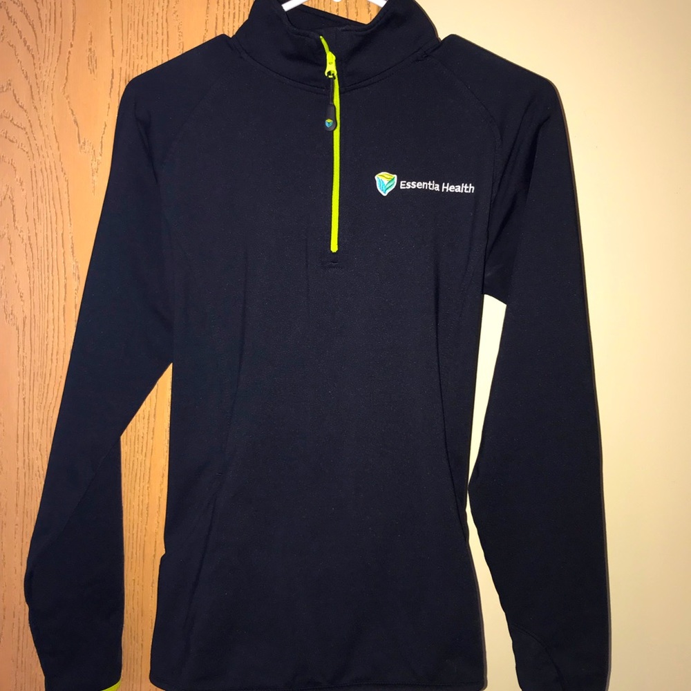 Essentia Health, long sleeve.